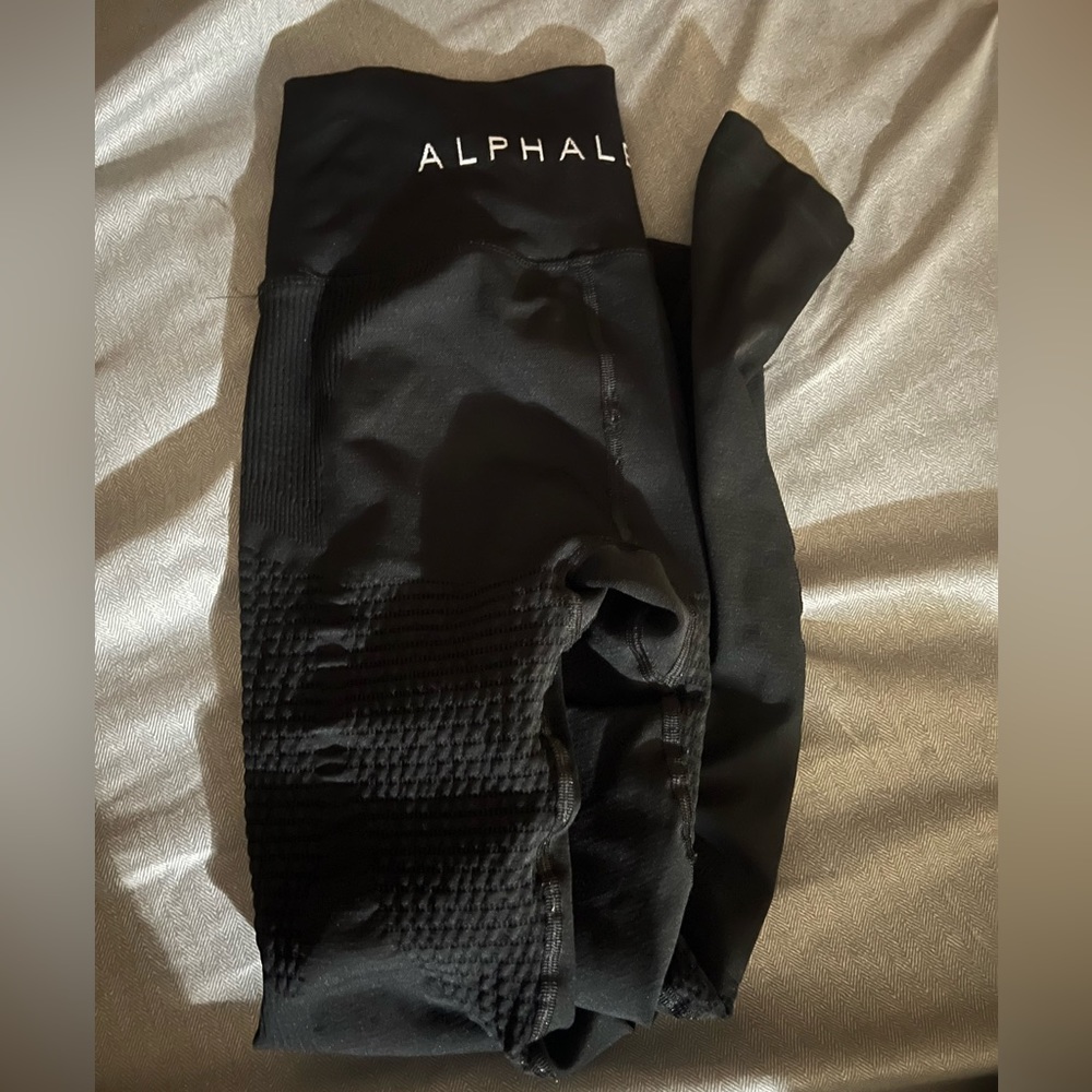 Alphalete leggings size medium